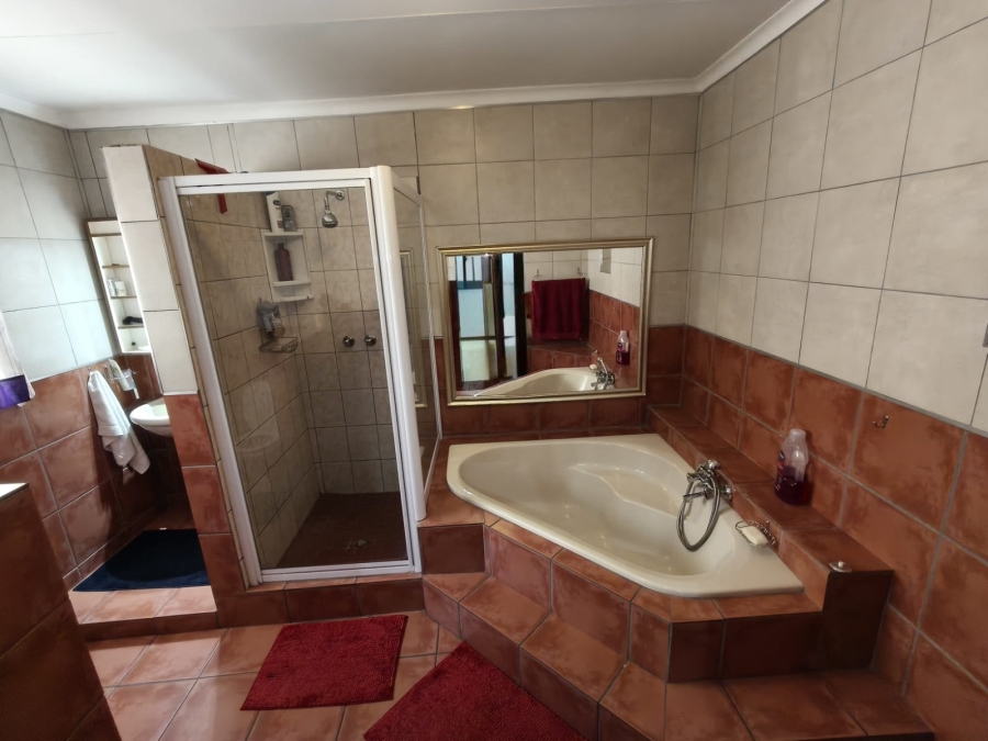 4 Bedroom Property for Sale in Cashan North West